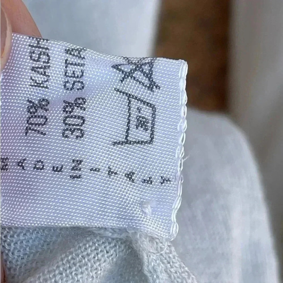 MALO ITALIAN CASHMERE BLEND SWEATER XS - Picture 7 of 8